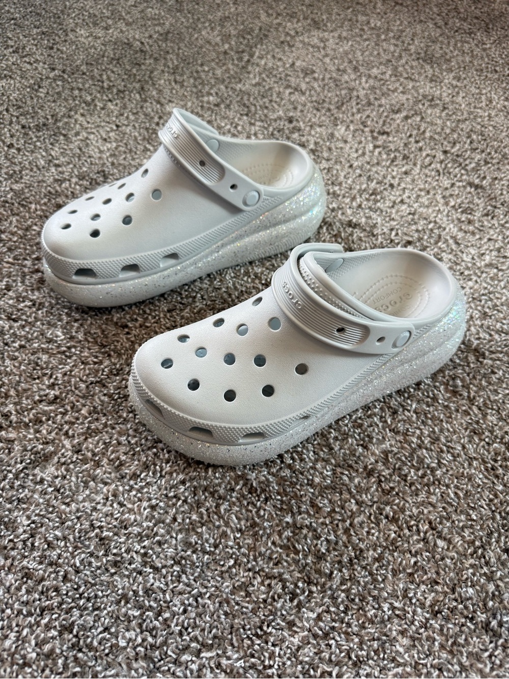 Unisex Clogs Crocs Classic Crush Clog women’s size 8 grey silver glitter platfor